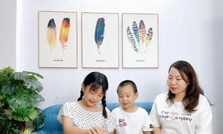 Ở nhà phòng dịch ngày giãn cách, bố mẹ cùng con thực hiện ‘nhiệm vụ kép’