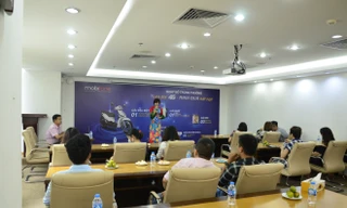 Mobifone tổ chức buổi quay số trúng thưởng chương trình 'Lên đời 4G, rinh quà bất ngờ'