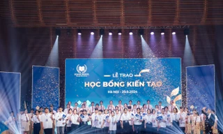 Vinschool trao học bổng kiến tạo cho 30 học sinh xuất sắc vượt khó