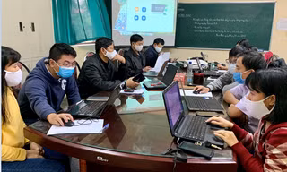 Trường Cao đẳng Xây dụng Nam Định tập huấn về dạy và học trực tuyến trong đợt học sinh, sinh viên phải tạm nghỉ tới trường vì dịch COVID-19 hồi tháng 4 vừa qua.