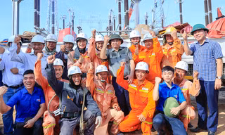 Thủ tướng Chính phủ biểu dương EVN, EVNNPT và các đơn vị nỗ lực thi công dự án đường dây 500kV mạch 3