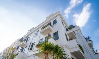 Khám phá 'ngôi làng biệt thự' dành cho giới thượng lưu phía Tây Hà Nội