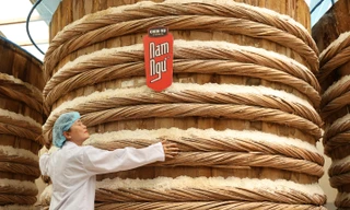  Choáng ngợp trong lần đầu khám phá nhà thùng nước mắm 'khủng'