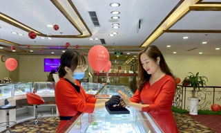 Trang sức DOJI – món quà phái đẹp tự thưởng dịp cuối năm