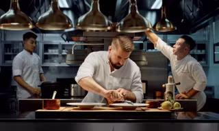 Không gian độc đáo và ẩm thực tinh hoa tại nhà hàng hai sao Michelin, Singapore