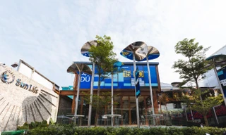 Khai trương Sun Life Flagship với chuỗi triển lãm nghệ thuật 'ĐỦ'