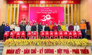 'San sẻ yêu thương - Thêm hương ngày Tết', 12 năm vẹn nghĩa tình