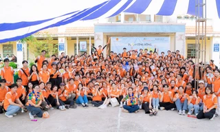 'Thắp sáng vùng biên' - Sinh viên biến bài kiểm tra cuối kỳ thành dự án cộng đồng ý nghĩa