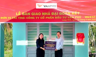 Văn Phú – Invest ủng hộ 720 triệu đồng xóa nhà tạm, nhà dột nát: Hành động vì cộng đồng và triết lý phát triển bền vững