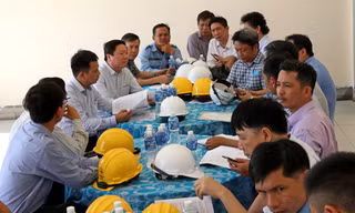 Ông Nguyễn Tuấn Tùng – TGĐ EVNNPT họp kiểm điểm tiến độ dự án