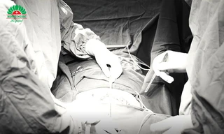 Quan hệ ra máu, người phụ nữ 39 tuổi phát hiện ung thư cổ tử cung