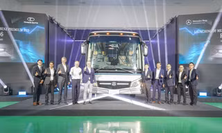 Thaco Auto xuất khẩu xe bus cao cấp Mercedes-Benz sang Thái Lan