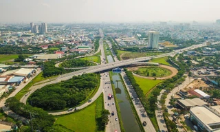 Diện mạo phía Tây TP.HCM đang thay “da đổi thịt” từng ngày (Ảnh: VnExpress)