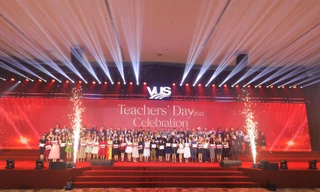 Tôn vinh những “đại sứ kết nối”, VUS tổ chức lễ tri ân hơn 1300 giáo viên