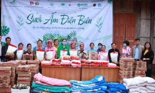 Gạo A An trao tặng quà Tết sưởi ấm bản vùng cao Tây Bắc