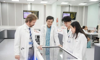 Nữ sinh chuyên Văn trúng học bổng “khủng” ngành Cử nhân Điều dưỡng của VinUni