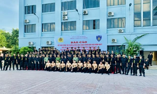 Cảnh sát cơ động Thanh Hóa luyện tập võ thuật bảo vệ đại hội Đảng