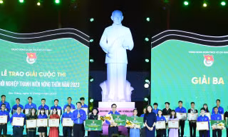 Nâng cao năng lực cạnh tranh cho thế hệ thanh niên tài năng ưu tú vùng nông thôn