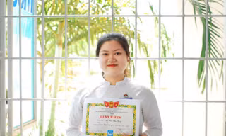 Nữ sinh 2k4 “chốt deal” ngành Digital Marketing ngay trước kỳ thi THPT Quốc gia