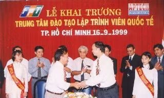 25 năm - Khát vọng đổi thay bắt đầu bước chân từ FPT Aptech