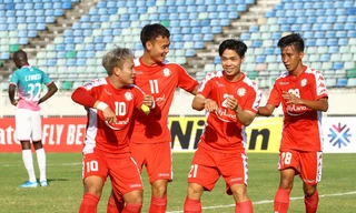 Công Phượng ghi bàn gỡ hòa cho CLB TP.HCM