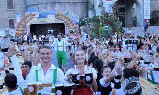 Chẳng cần đi đâu xa, du lịch thế giới ngay tại Sun World Ba Na Hills