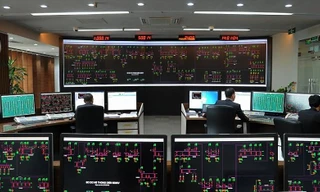 Điện lực Việt Nam - 67 năm “Thắp sáng niềm tin”