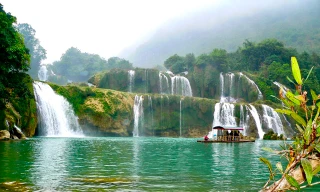 Lên rừng hay xuống biển? Nhiều lựa chọn hợp lí cho kỳ nghỉ sắp tới