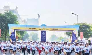 Hàng triệu bước chạy hỗ trợ bệnh nhi cùng Quỹ Vì Tầm Vóc Việt tại S-Race 2024