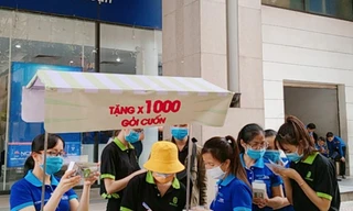 Salad Station tặng 10.000 chiếc gỏi cuốn cho thực khách