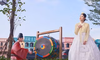 Top những điểm check-in đẹp 'quên lối về' tại phố Hàn K-Town