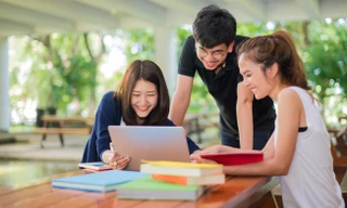 'Chọn đúng thẻ tín dụng như có thêm người bạn tốt”L'