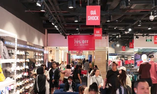 Chuỗi TTTM Vincom “bùng nổ” với gần 2 triệu lượt khách đổ về trong 3 ngày Black Friday