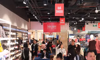 Chuỗi TTTM Vincom “bùng nổ” với gần 2 triệu lượt khách đổ về trong 3 ngày Black Friday
