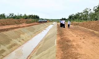 Giải mã nguyên nhân sạt lở kênh dẫn nước tại dự án thủy lợi Ia Mơr