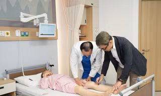 Phẫu thuật thay liền 2 khớp gối - Chấm dứt 20 năm đau đớn dai dẳng cho bệnh nhân thoái hóa khớp gối