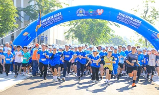 ĐH Văn Hiến tổ chức Giải chạy bộ 'VHU Run 2023 – Code to Connect' nhân kỷ niệm 26 năm thành lập