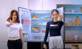Á hậu Phương Nga và Kiều Loan khoe vũ đạo điêu luyện