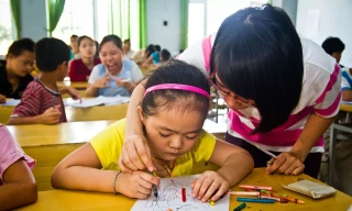 Chăm sóc sức khỏe, giáo dục, giúp trẻ khuyết tật hòa nhập cộng đồng 