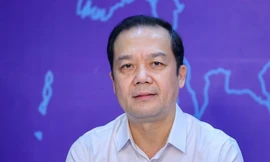 Hà Nội đưa robot AI vào phường phục vụ dân, 12.000 người 'chia lửa' chuyển đổi số ở cấp xã