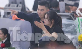 Ca sĩ nào hát ở đám cưới Đỗ Thị Hà 