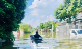 Hà Nội bổ sung 20 tỷ đồng kinh phí phòng chống lụt bão cho 2 xã đang bị ngập nặng 