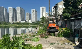 Hà Nội xử lý loạt nhà tôn lấn chiếm quanh khu chung cư cao cấp 