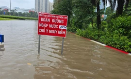 Hà Nội chấn chỉnh các đơn vị chậm trễ trong ứng phó mưa ngập