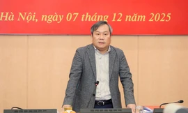 Chủ tịch Hà Nội: Triển khai thiết bị bay tầm thấp phục vụ kinh doanh, vận chuyển