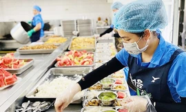 Nhiều trường học dừng nhập hàng từ Công ty Liên Anh