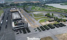 Hình ảnh khối xe, pháo quân sự chờ tham gia tổng hợp luyện