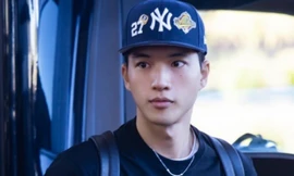 Hieuthuhai và 25 anh trai đổ bộ sân bay Mỹ