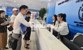 Hà Nội thực hiện 25 TTHC không dùng bản giấy: Nộp hồ sơ 2-3 lần mới hoàn thành