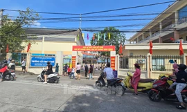 Vụ thực phẩm ôi thiu vào trường học tại Hà Nội: Hiệu trưởng cam kết không tái diễn